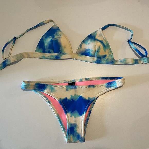 TRIANGL neoprene bikini - Picture 1 of 2